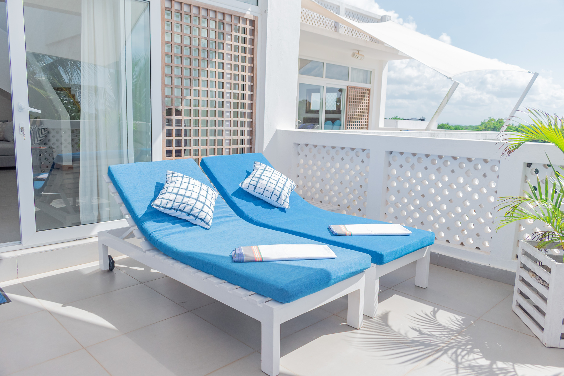 balcony with a view